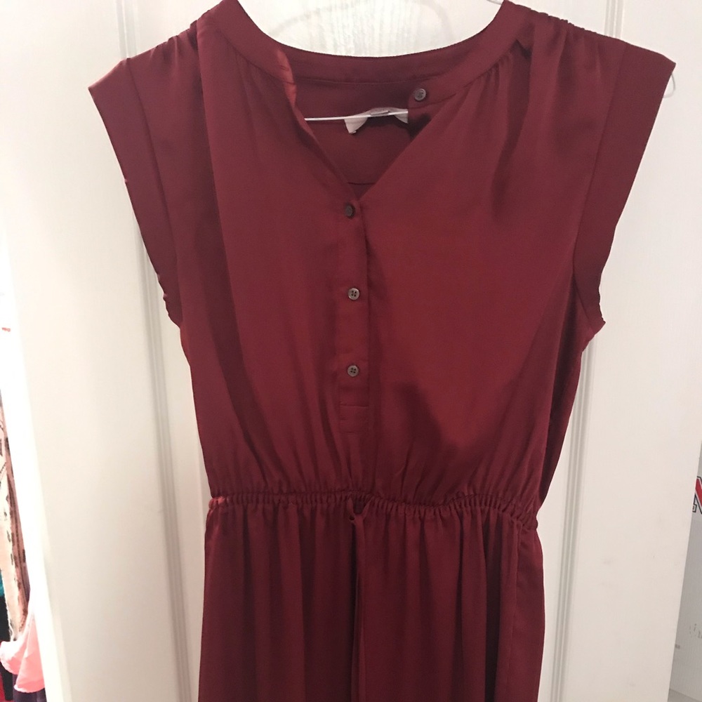 RED SHORTSLEEVED DRESS!!!